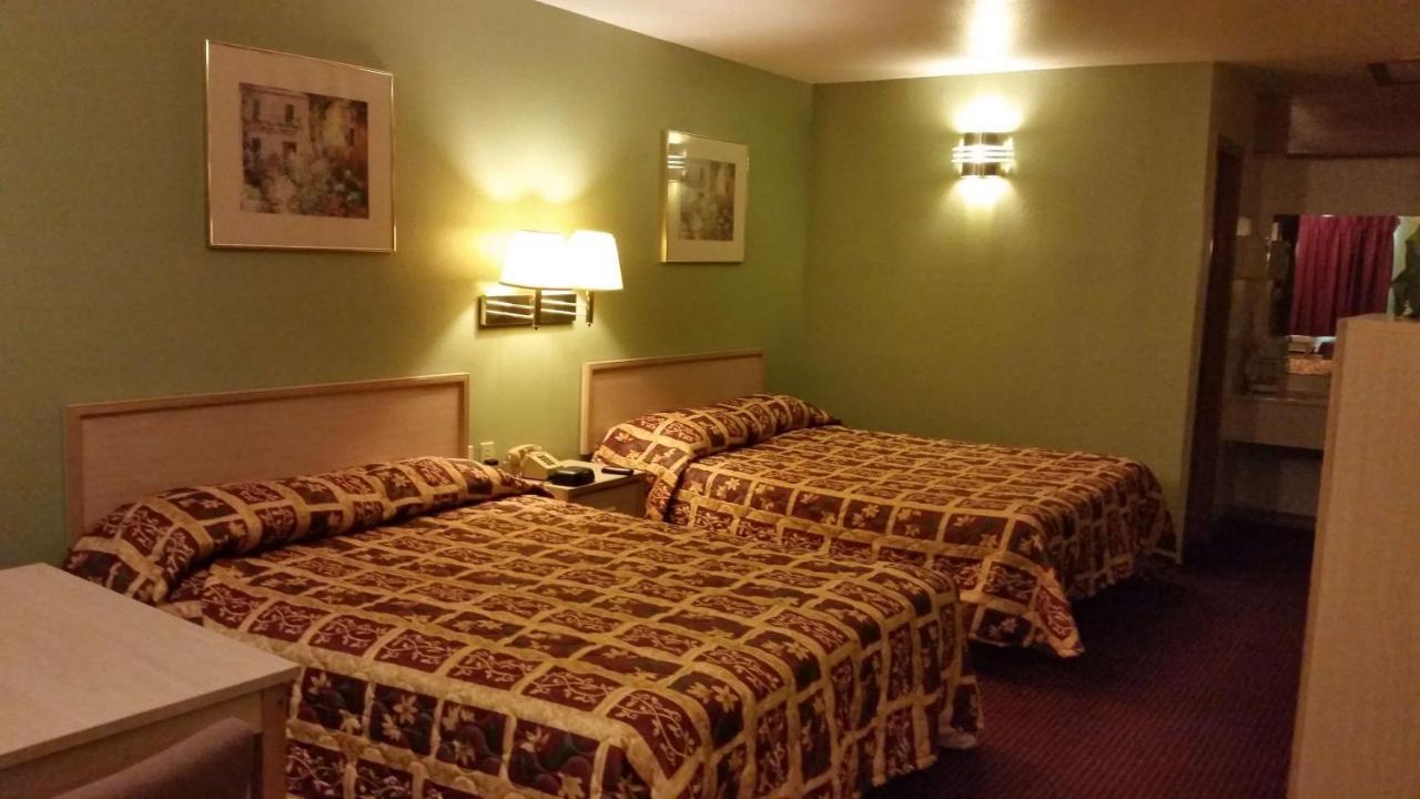 Garden Inn & Suites Hebbronville 外观 照片